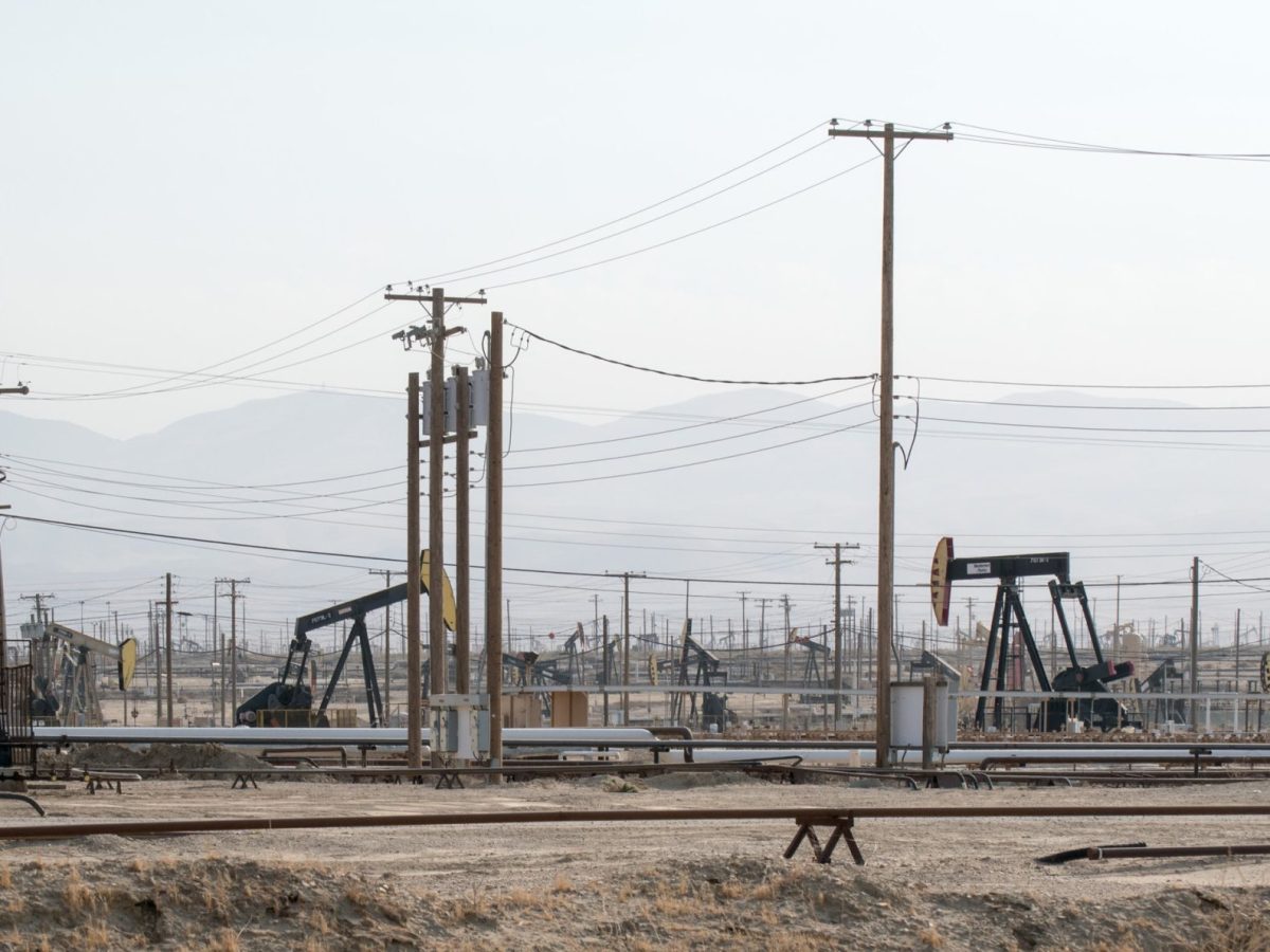 Kern County oil fields along California state highway 33.